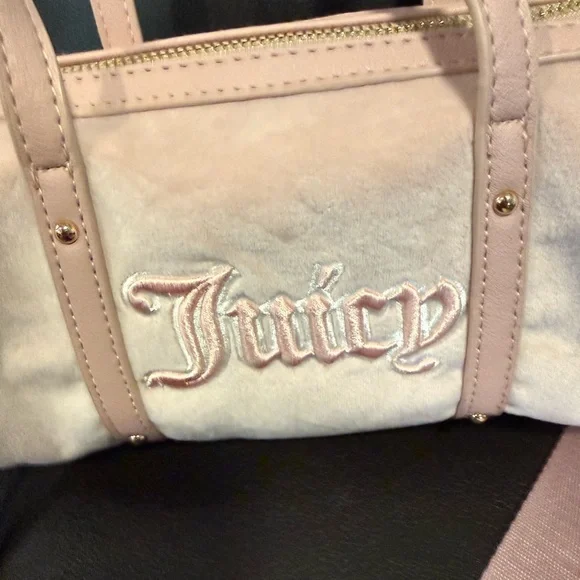 Juicy Couture “Queen of Everything” mini barrel purse - Picture 6 of 7